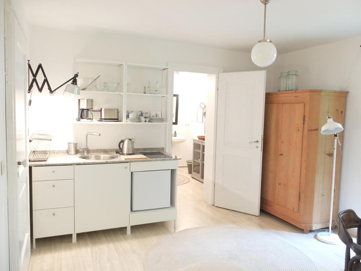 Ferienstudio-Apartment Tausendfreund "Adults Only" Am Chiemsee Breitbrunn am Chiemsee Exterior photo